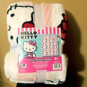 Hello Kitty Blanket
